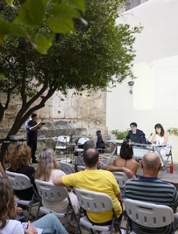 Teresa Lao en el Patio del Mandarino